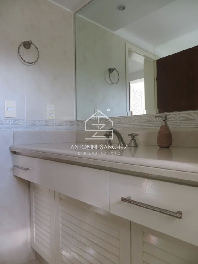 Apartamento ID.2006 - Apartamento en venta de dos dormitorios en Punta del Este