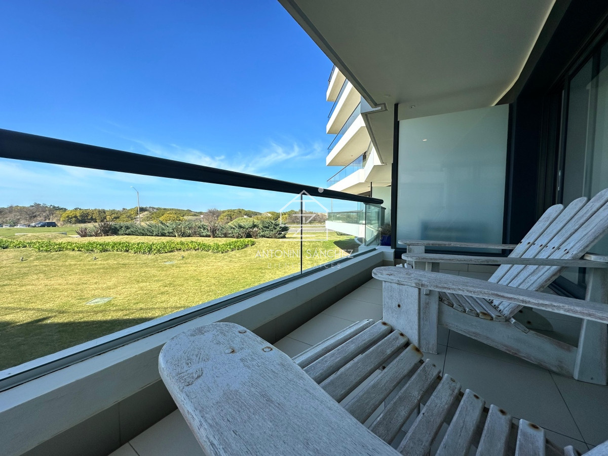 Apartamento ID.1683 - Venta de apartamento en Blue Bird, tres suites. Playa Brava. 