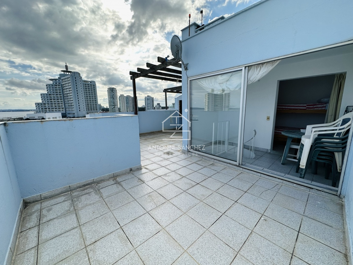 Apartamento ID.1827 - Venta de apartamento en Playa mansa