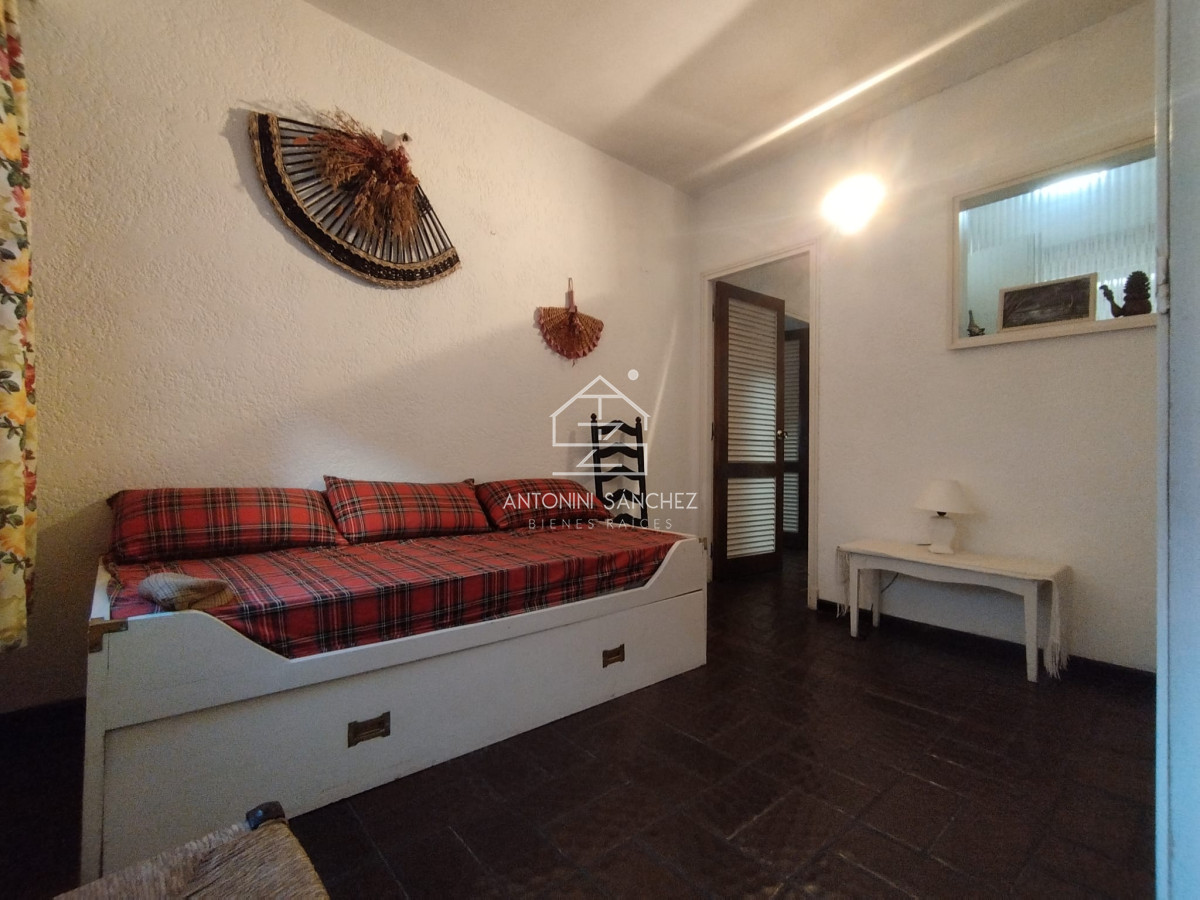 Apartamento ID.1870 - Apartamento de un dormitorio y medio en venta en Punta del Este