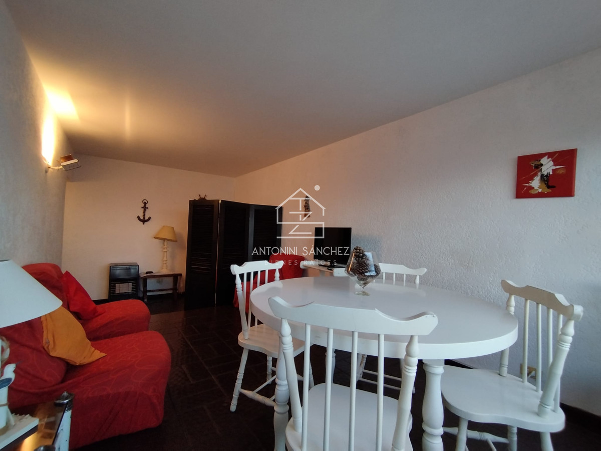 Apartamento ID.1870 - Apartamento de un dormitorio y medio en venta en Punta del Este