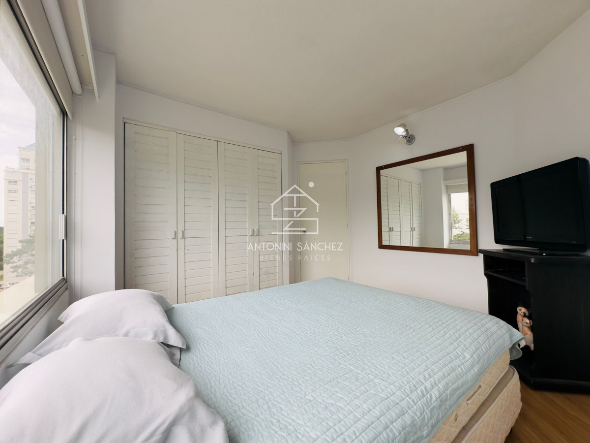 Apartamento ID.1195 - Venta Apartamento 2 dormitorios en Punta del este.