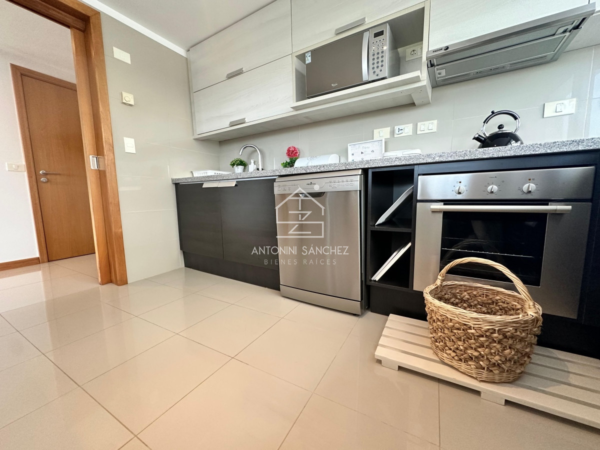 Apartamento ID.1683 - Venta de apartamento en Blue Bird, tres suites. Playa Brava. 