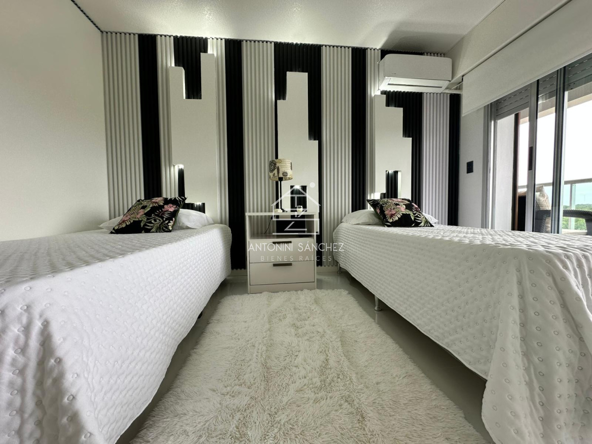 Apartamento ID.3050 - Venta de apartamento de dos dormitorios en Punta del Este