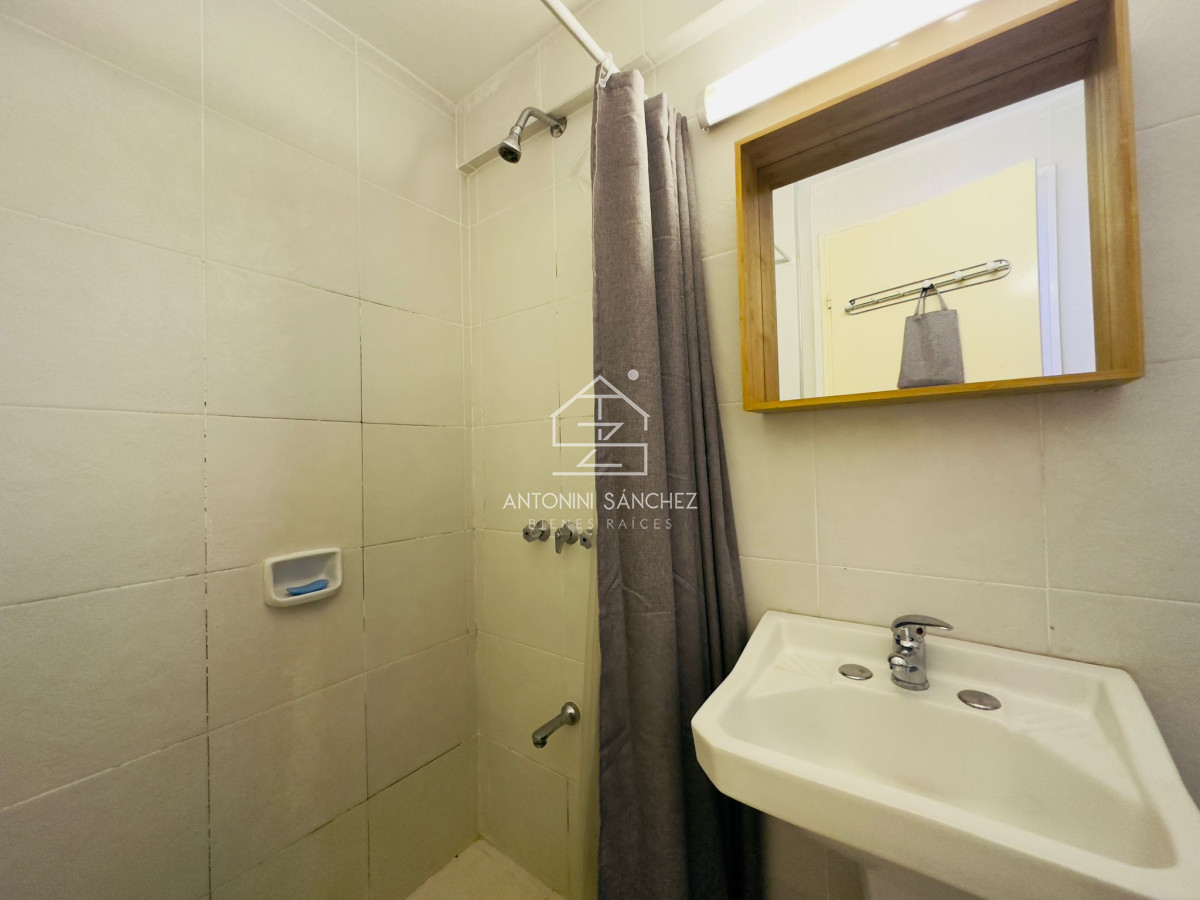 Apartamento ID.1426 - Apartamento en venta, 4 dormitorios, Punta del Este