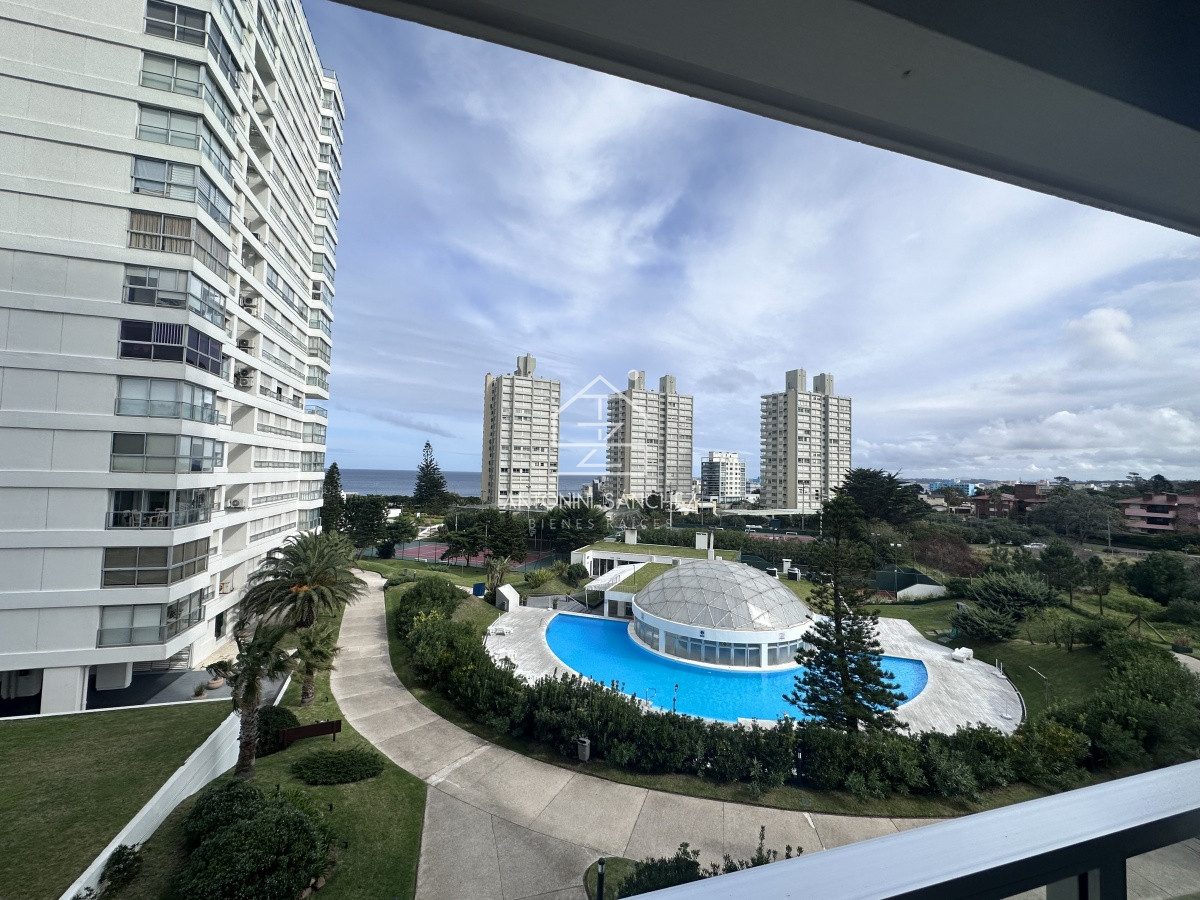 Apartamento ID.1776 - Apartamento de dos dormitorios en venta en Punta del Este