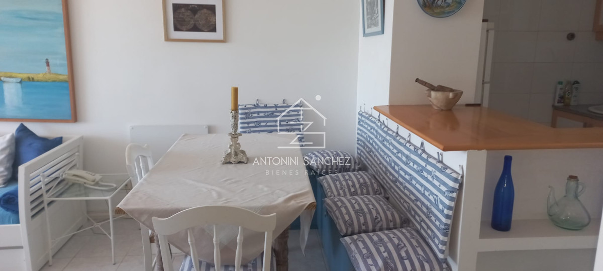 Apartamento ID.1590 - apartamento en alquiler, edificio con piscina