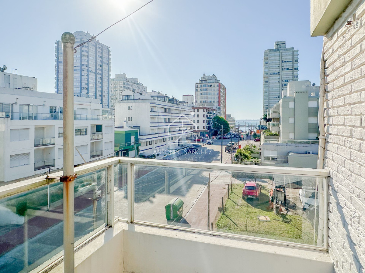 Apartamento ID.1382 - Penthouse en venta en Peninsula, 3 dormitorios, 3 baños, garaje