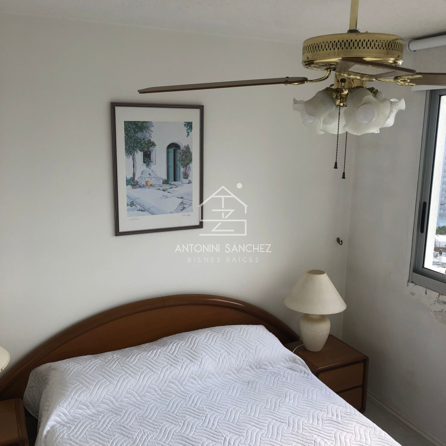 Apartamento ID.1585 - Alquiler de temporada de departamento de un dormitorio y medio en Punta del Este