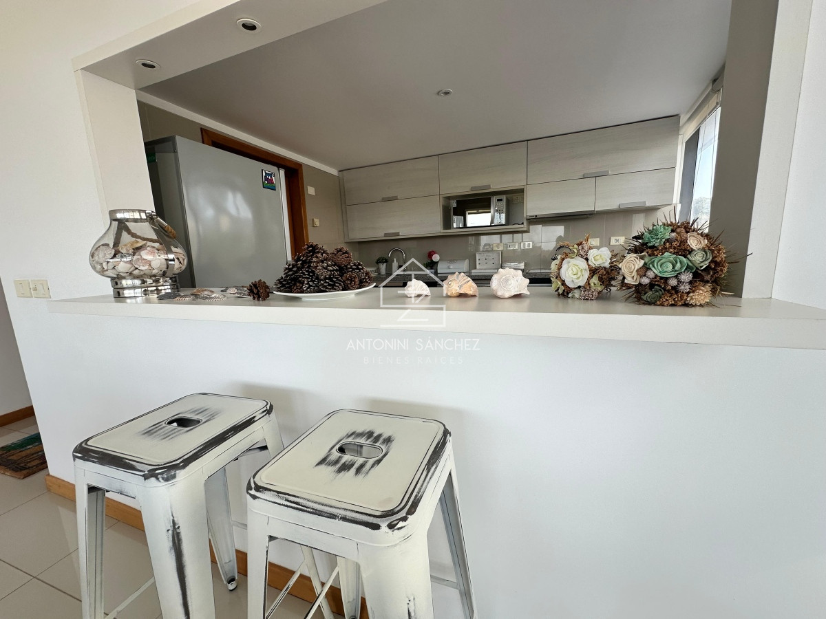 Apartamento ID.1683 - Venta de apartamento en Blue Bird, tres suites. Playa Brava. 