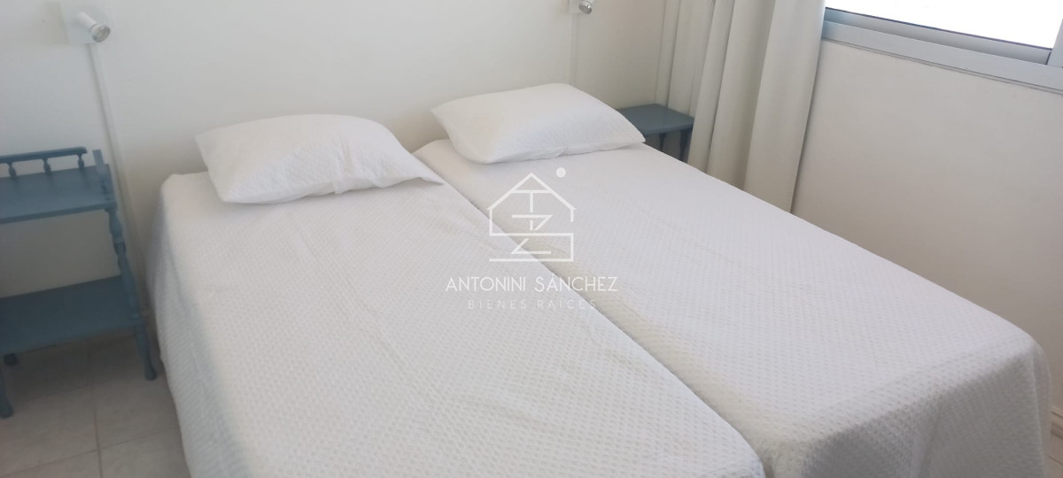 Apartamento ID.1590 - apartamento en alquiler, edificio con piscina