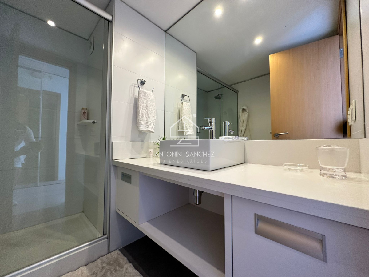 Apartamento ID.1007 - Departamento en venta en Torre Bellagio - Punta del Este.