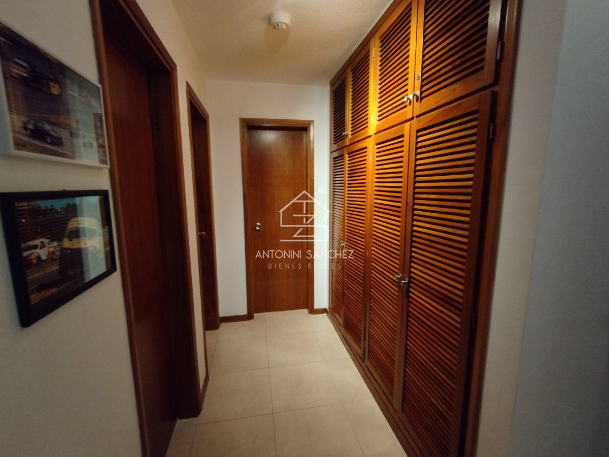 Apartamento ID.1931 - Apartamento en venta frente a playa mansa
