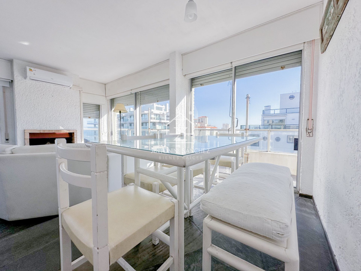 Apartamento ID.1382 - Penthouse en venta en Peninsula, 3 dormitorios, 3 baños, garaje