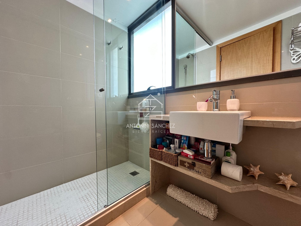 Apartamento ID.1683 - Venta de apartamento en Blue Bird, tres suites. Playa Brava. 