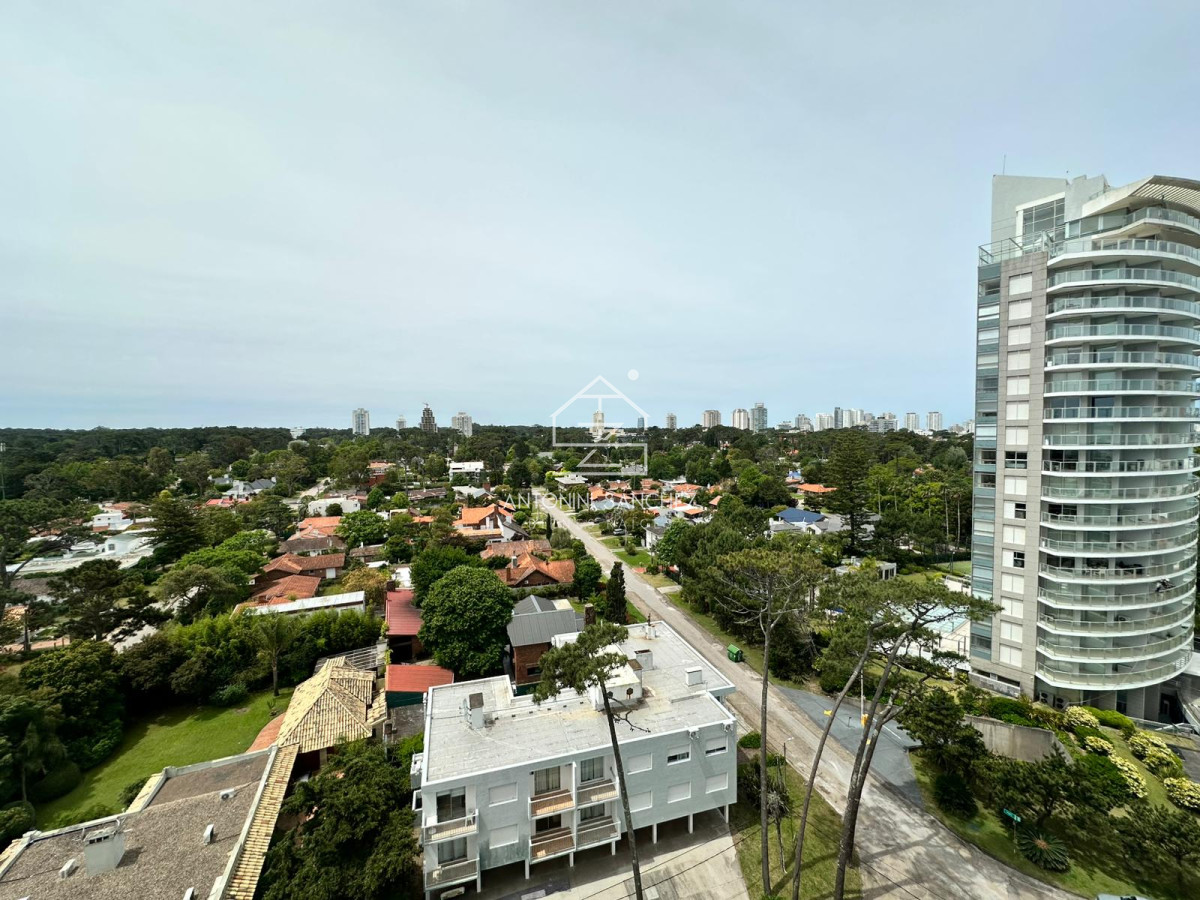Apartamento ID.3050 - Venta de apartamento de dos dormitorios en Punta del Este