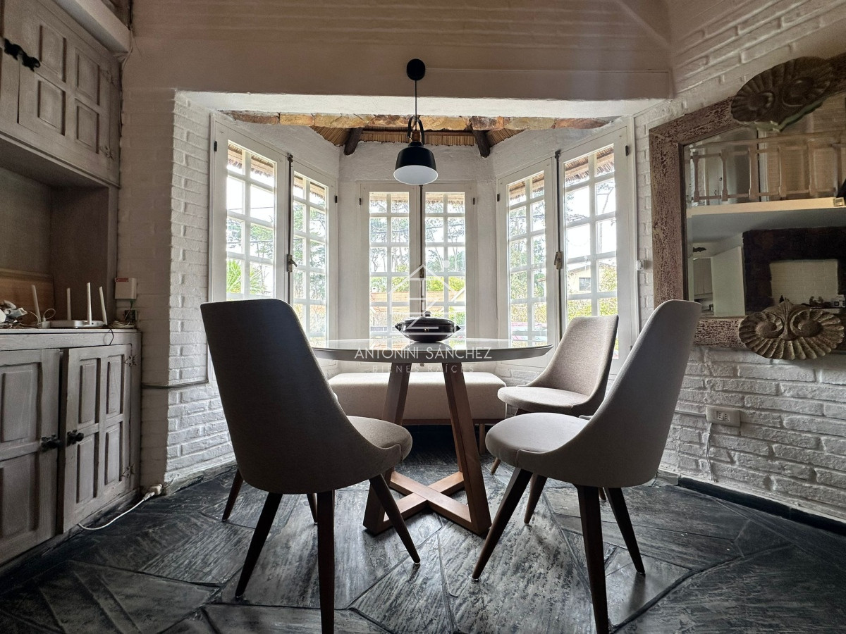 Casa ID.1517 - Casa de 3 dormitorios en alquiler en Punta del Este