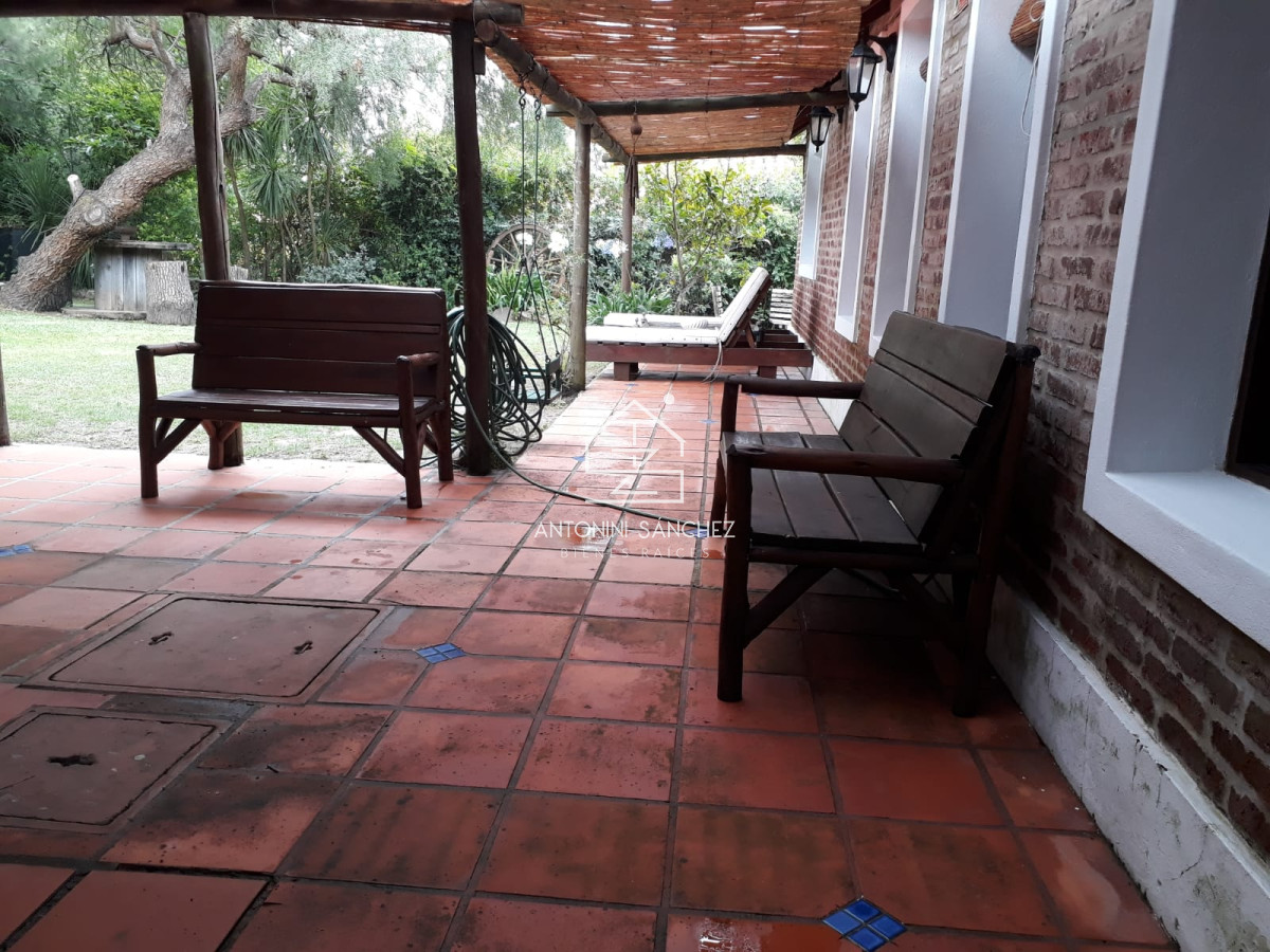 Casa ID.2284 - Casa en venta de 3 dormitorios en Punta del Este