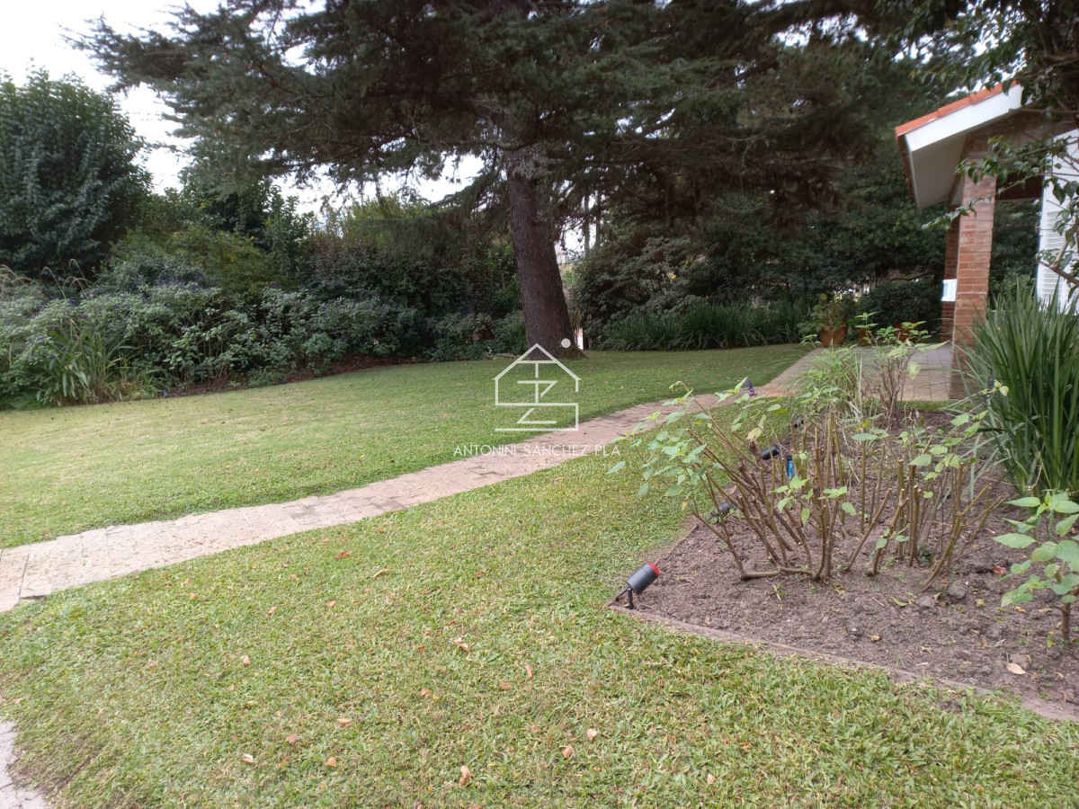 Casa ID.4789 - Alquiler anual y de temporada de casa de 3 dormitorios en Punta del Este
