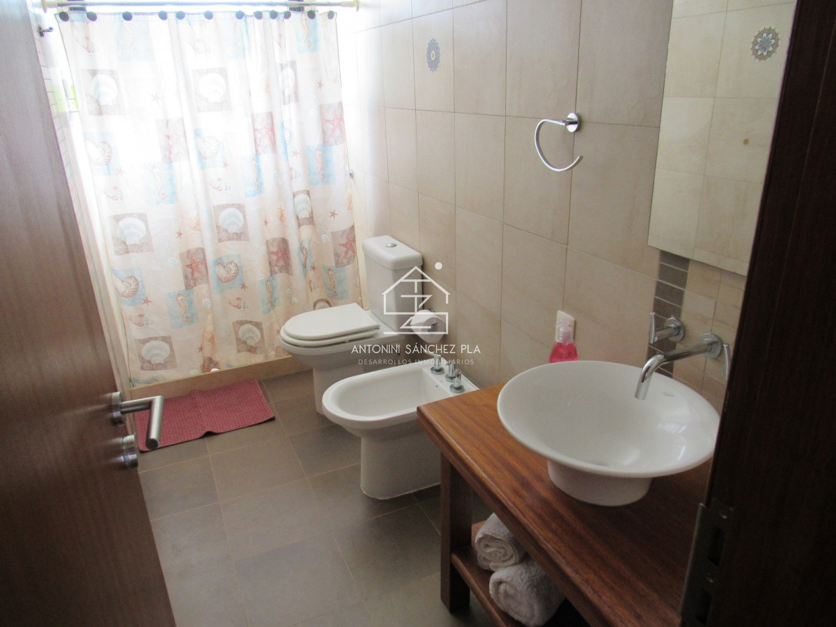 Casa ID.2045 - Casa en venta y alquiler de 3 dormitorios en Balneario Buenos Aires