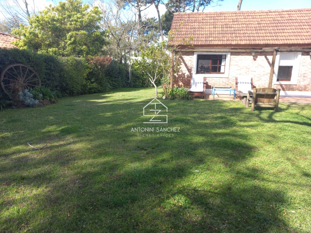 Casa ID.2284 - Casa en venta de 3 dormitorios en Punta del Este