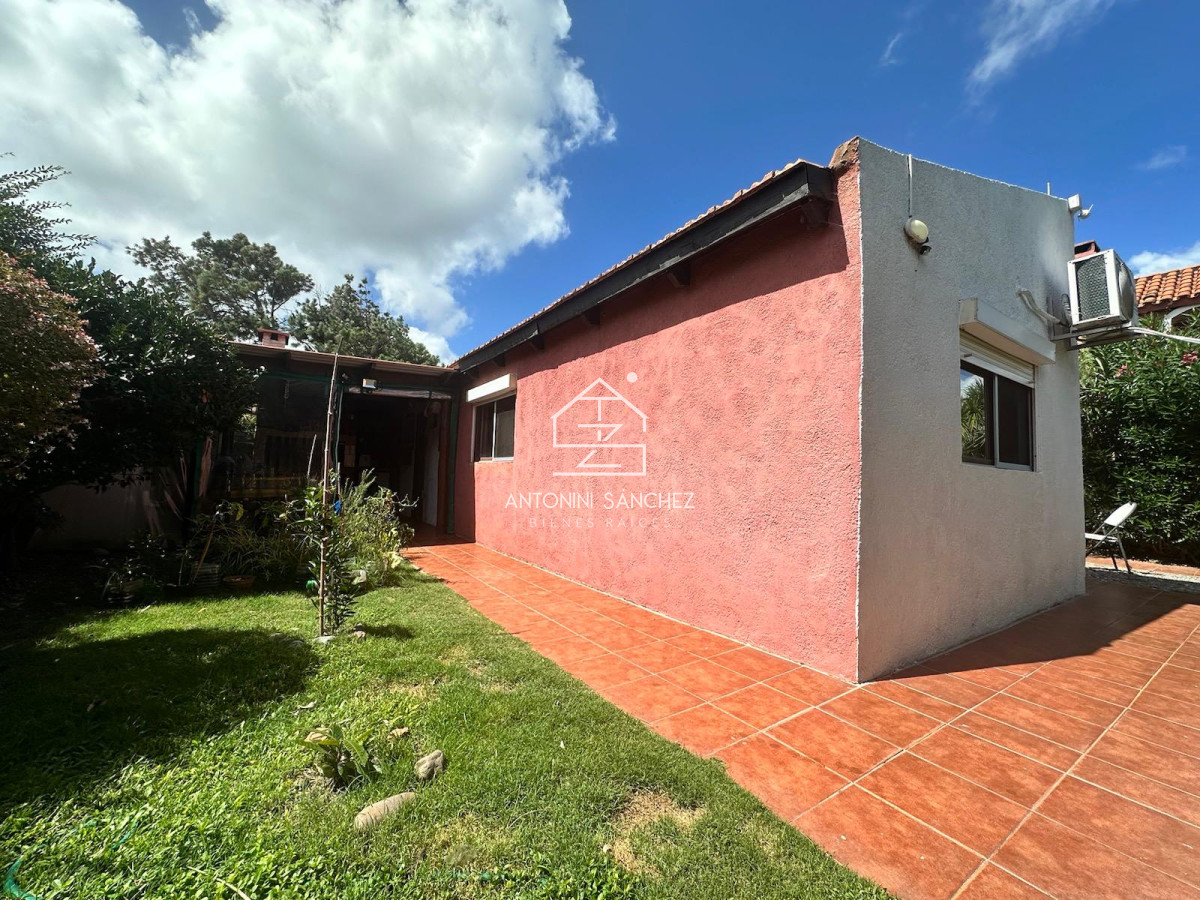 Casa ID.1646 - Venta de casa en Tio Tom, Punta Ballena a 50 metros del mar. Oportunidad