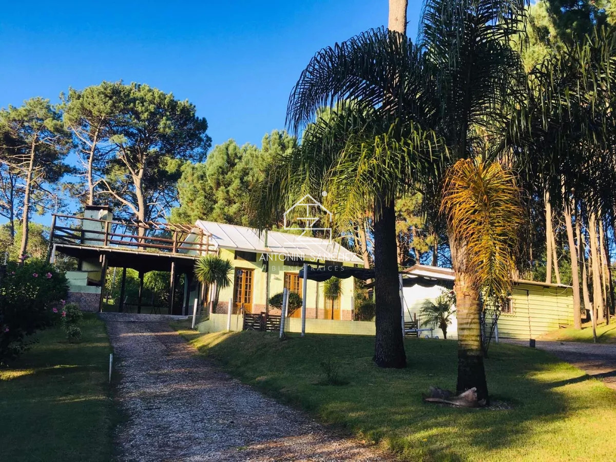 Casa ID.3087 - Casa de 4 dormitorios en venta en Punta Ballena