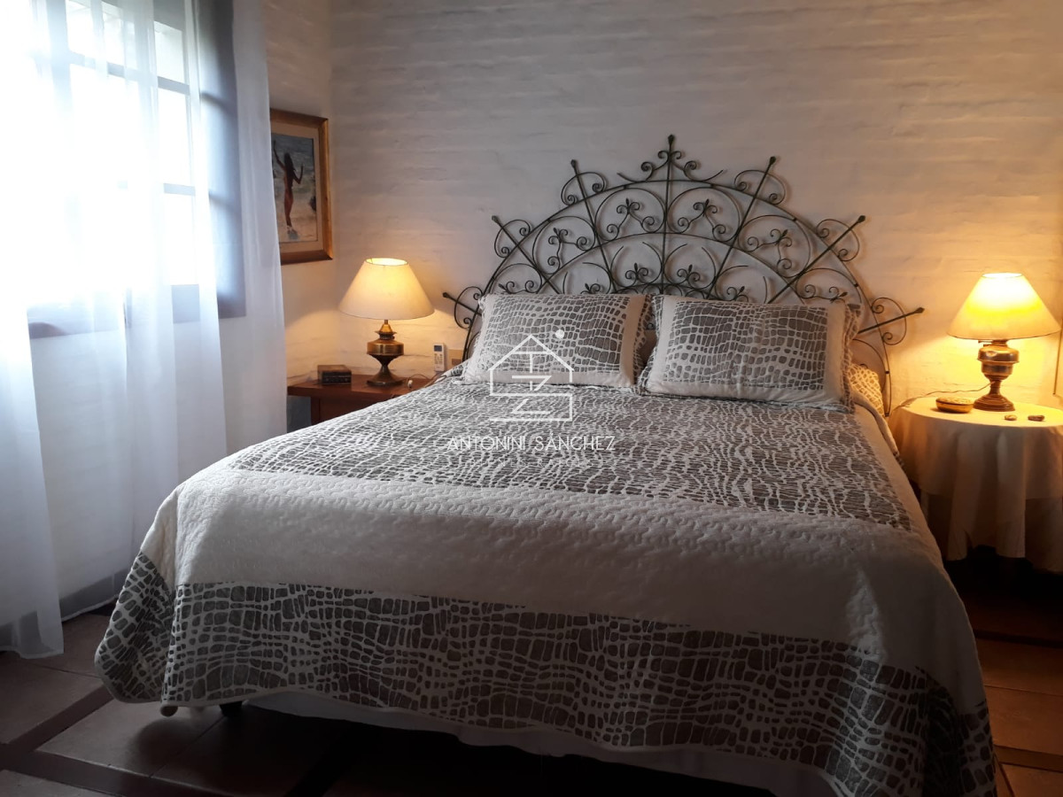 Casa ID.2284 - Casa en venta de 3 dormitorios en Punta del Este