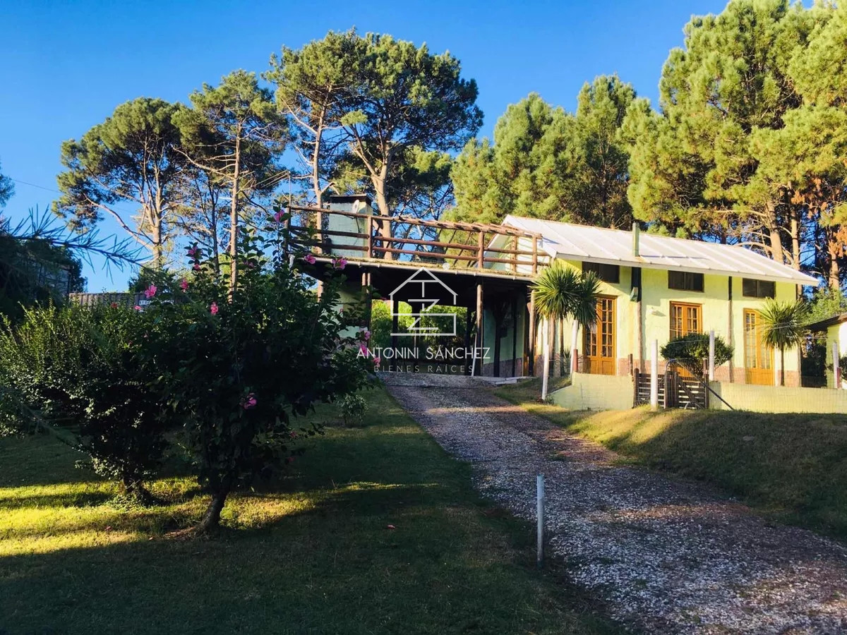 Casa ID.3087 - Casa de 4 dormitorios en venta en Punta Ballena