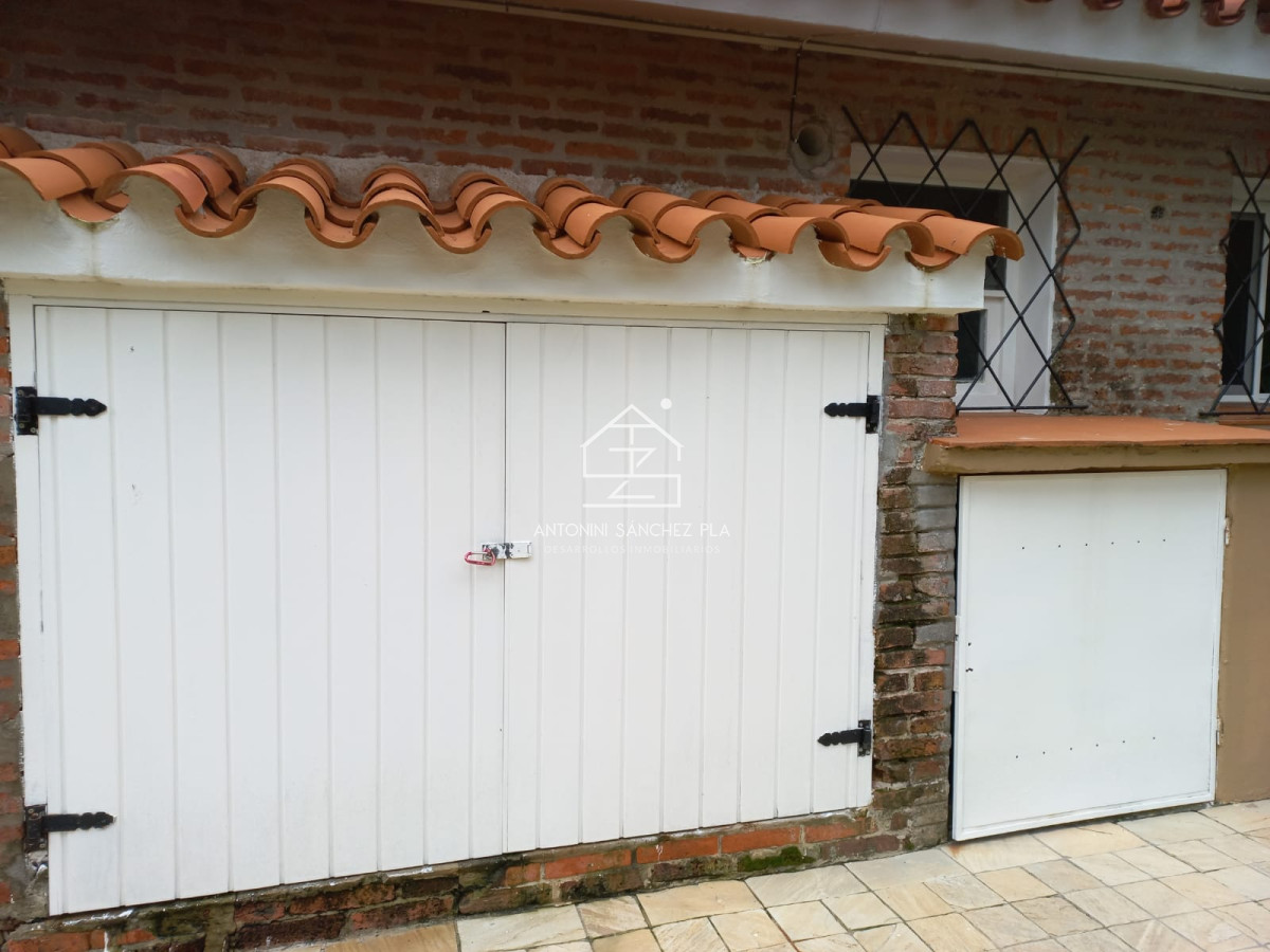 Casa ID.4789 - Alquiler anual y de temporada de casa de 3 dormitorios en Punta del Este