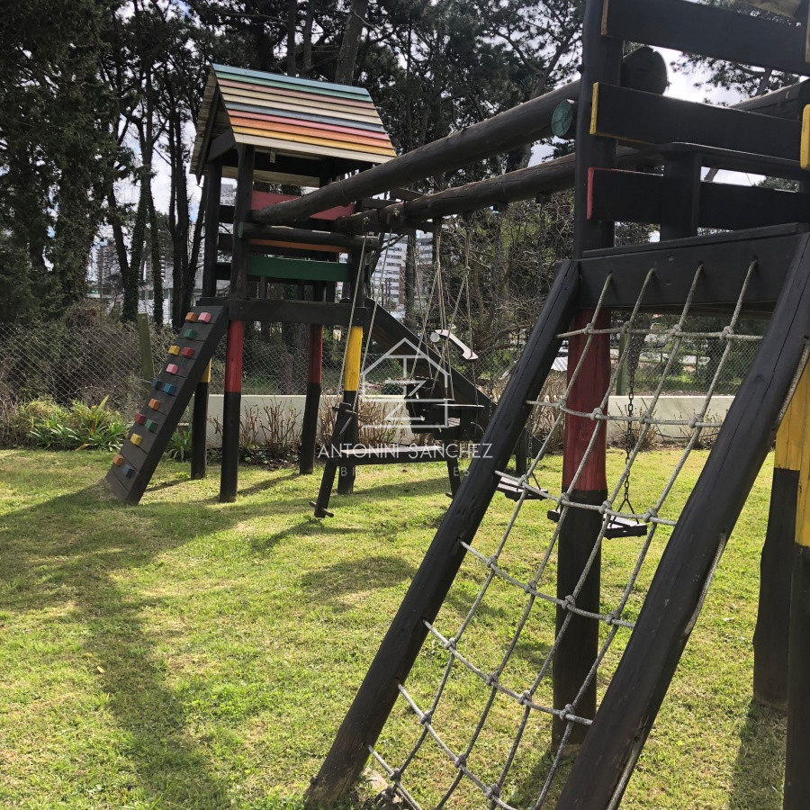 Apartamento ID.1195 - Venta Apartamento 2 dormitorios en Punta del este.