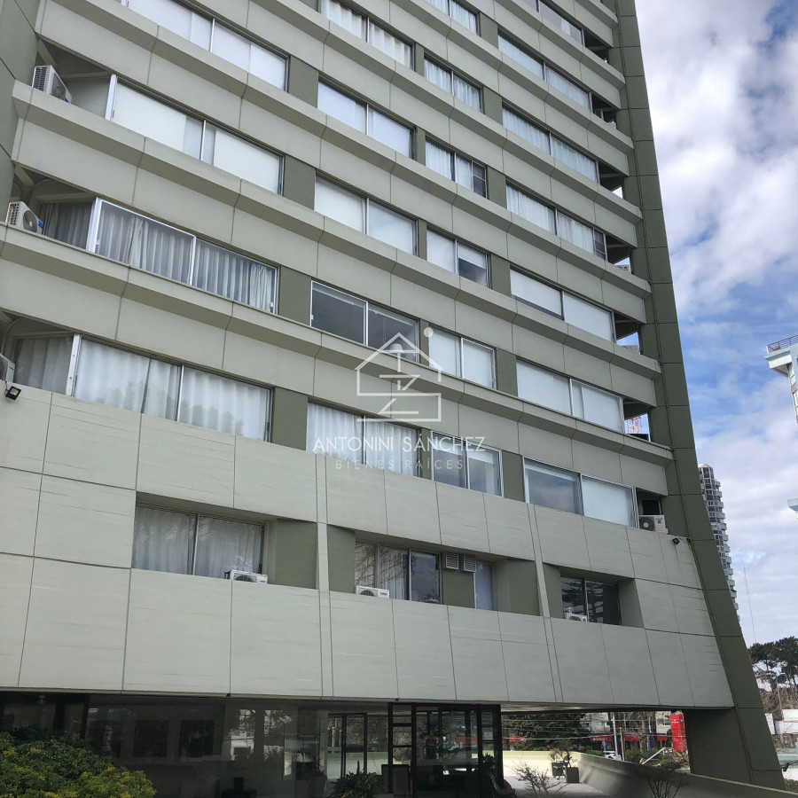 Apartamento ID.1195 - Venta Apartamento 2 dormitorios en Punta del este.