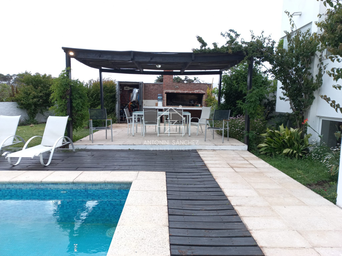 Apartamento ID.872 - Apartamento en Venta, 2 dormitorios, Punta del Este.7383