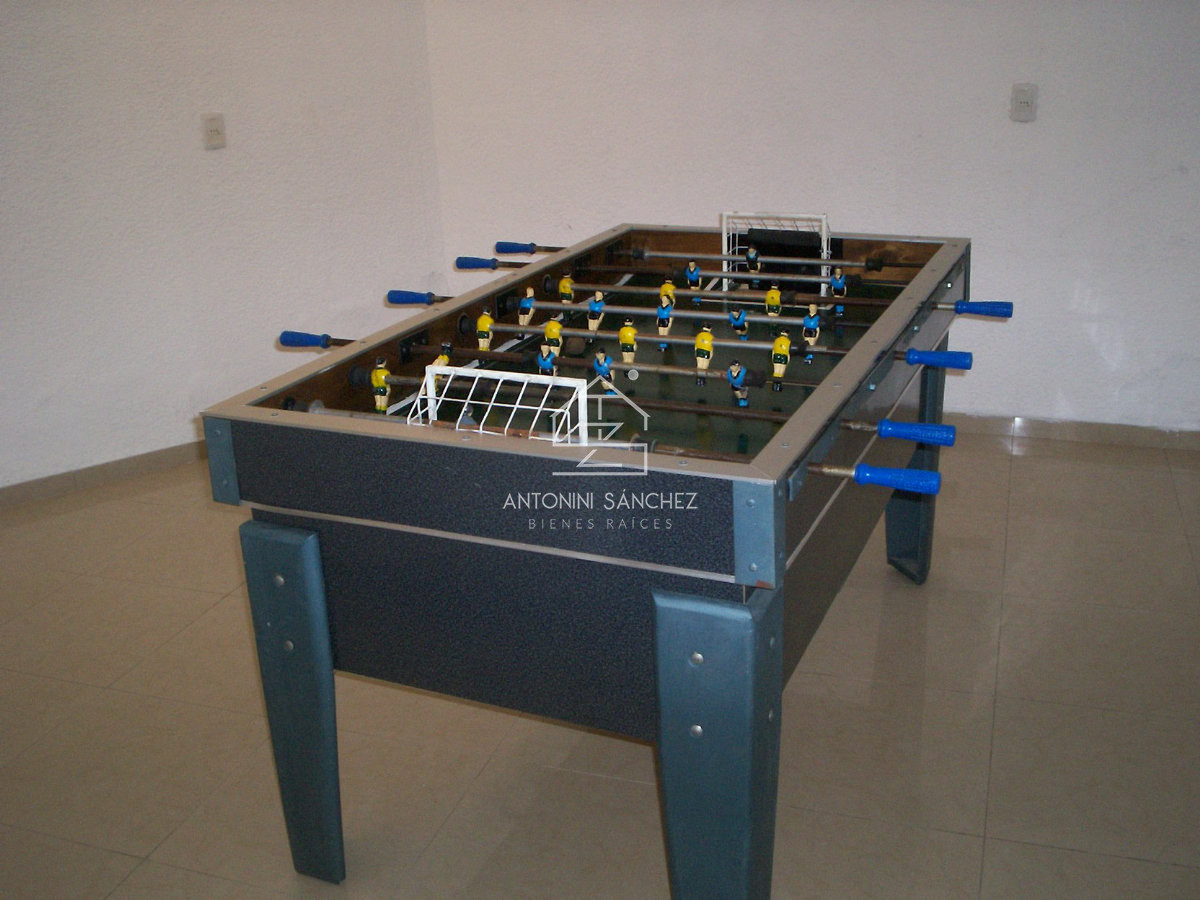 Apartamento ID.2007 - Alquiler y venta de apartamento de 2 dormitorios en Punta del Este.