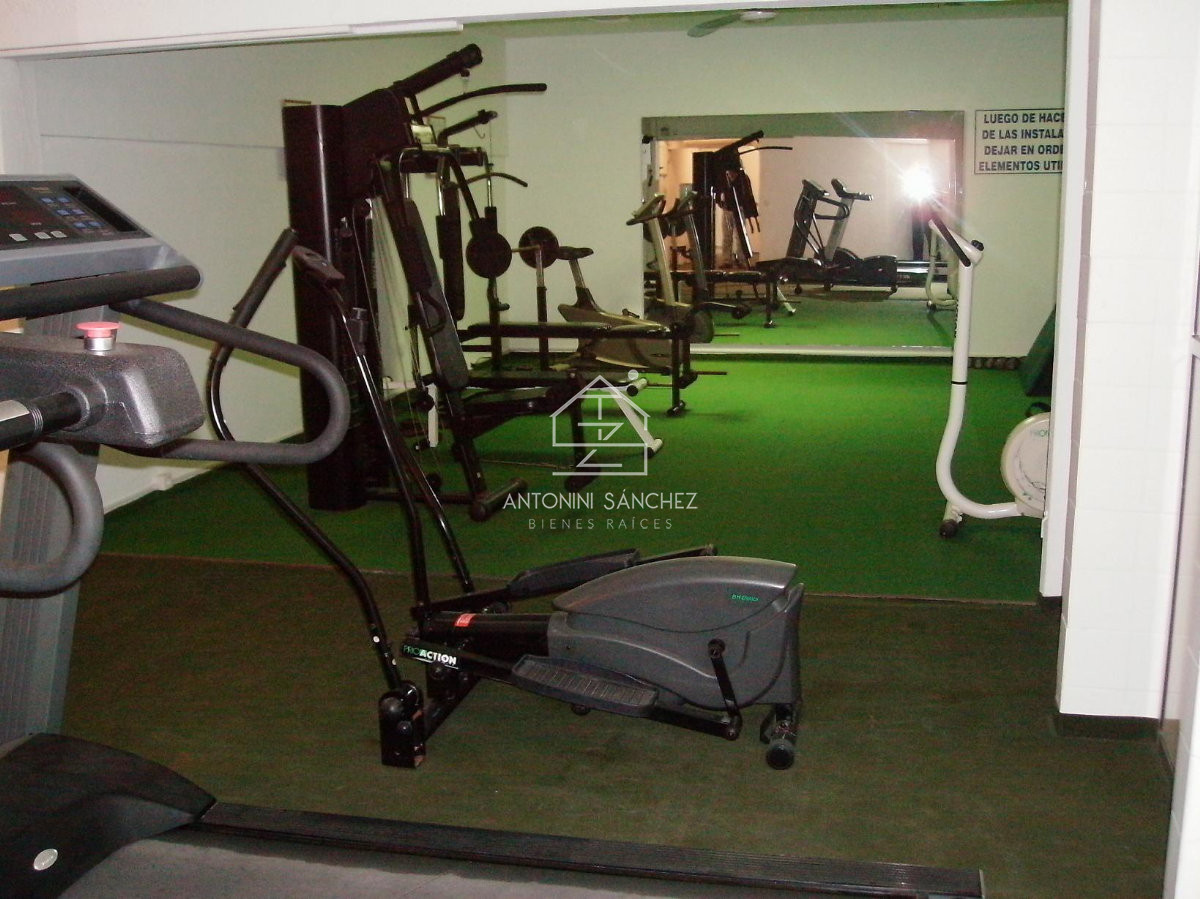 Apartamento ID.2007 - Alquiler y venta de apartamento de 2 dormitorios en Punta del Este.