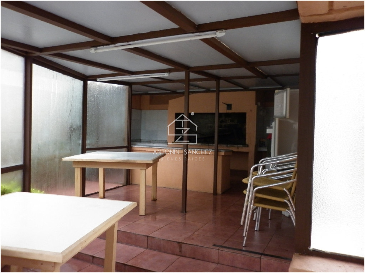 Apartamento ID.1428 - Alquiler y Venta  de apartamento de 3 dormitorios en Punta del Este