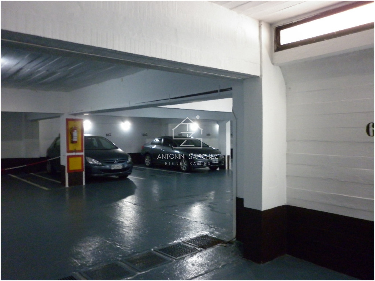 Apartamento ID.1428 - Alquiler y Venta  de apartamento de 3 dormitorios en Punta del Este