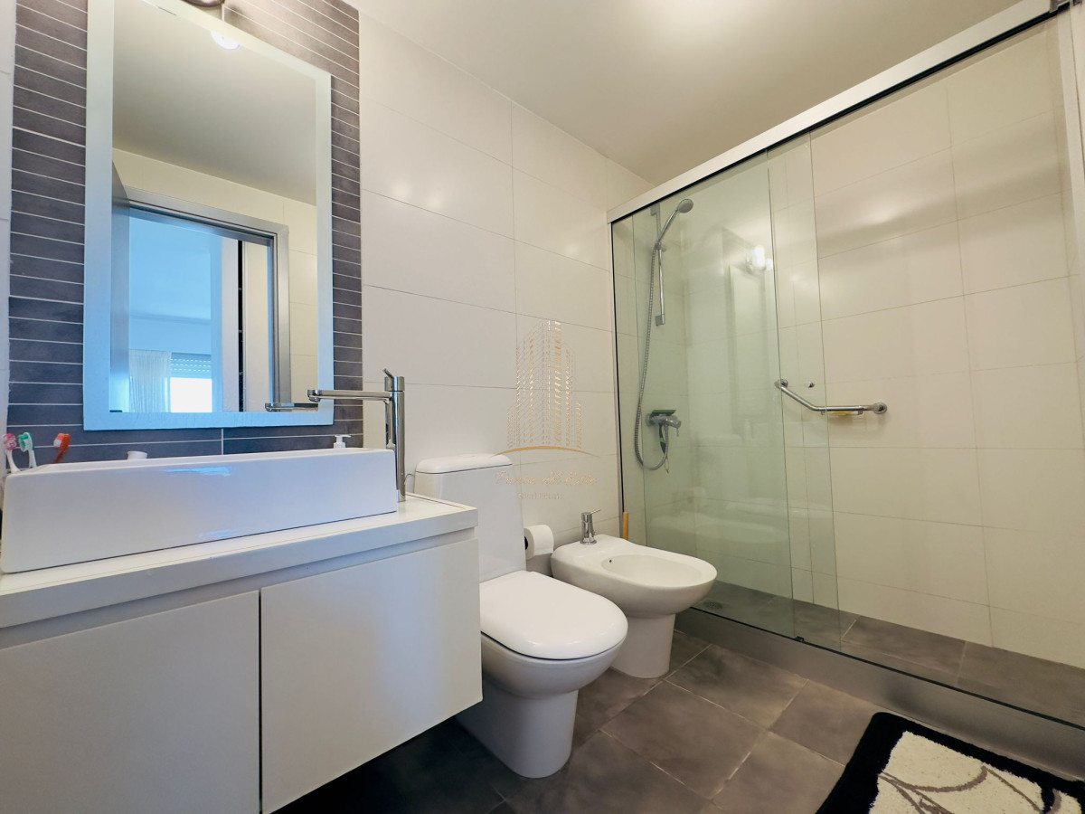 Apartamento ID.728 - Apto en venta, 2 dormitorios en Punta del Este