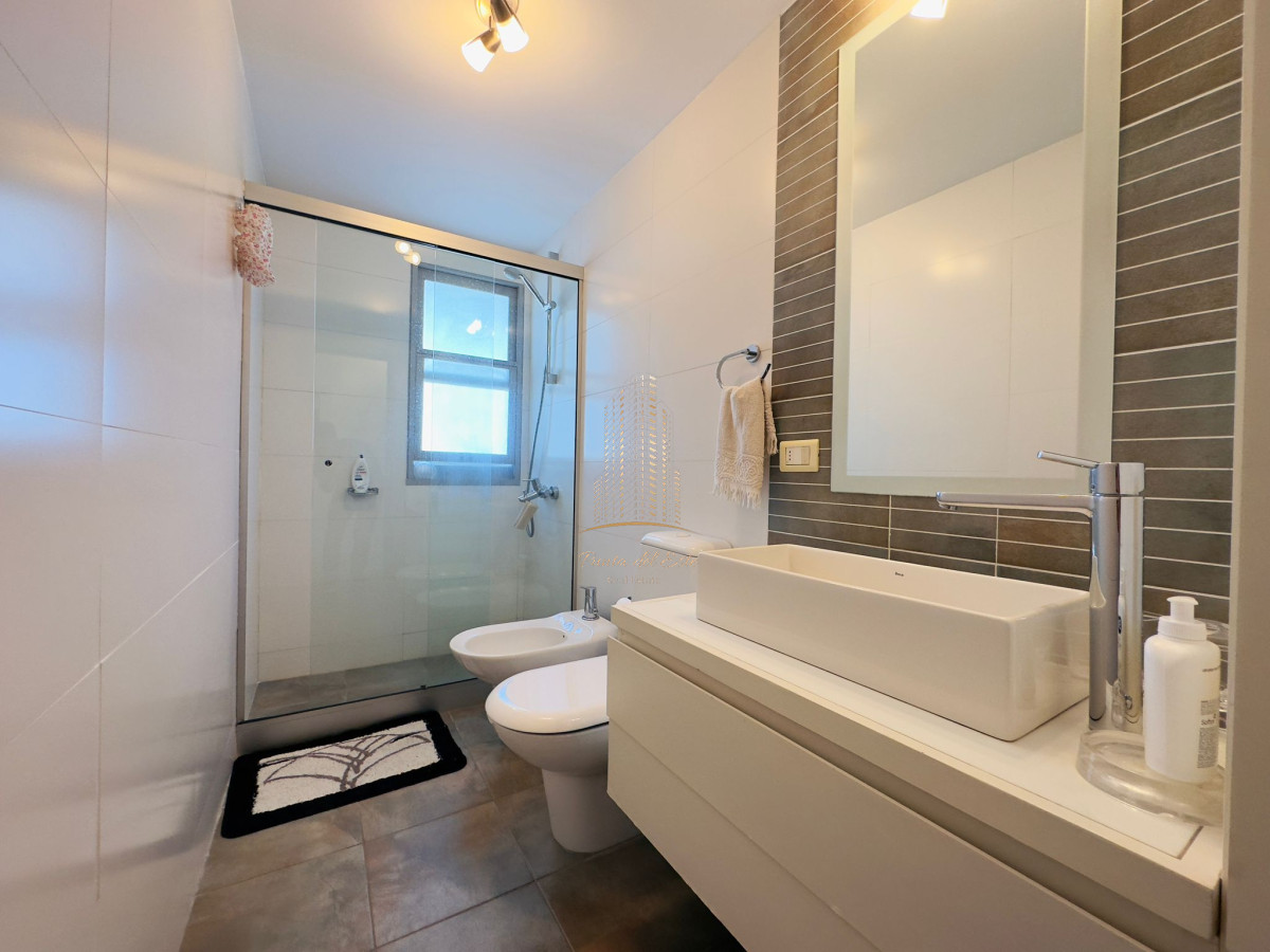 Apartamento ID.728 - Apto en venta, 2 dormitorios en Punta del Este