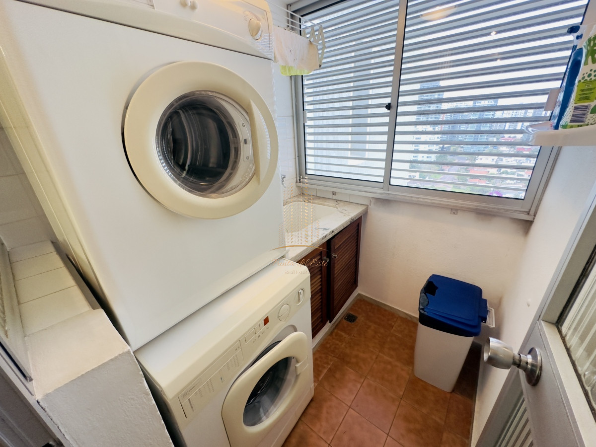 Apartamento ID.533 - Apartamento en alquiler, frente al mar en Punta del Este, mansa