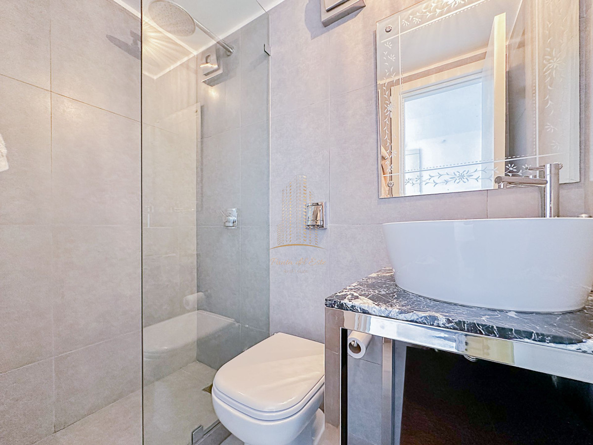 Apartamento ID.667 - Apartamento en venta en Punta del Este.