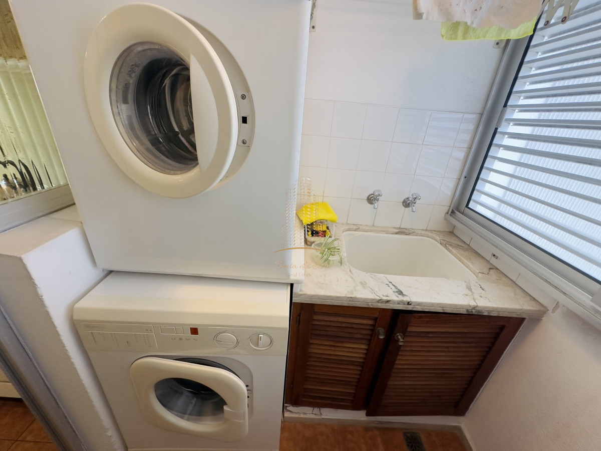 Apartamento ID.533 - Apartamento en alquiler, frente al mar en Punta del Este, mansa