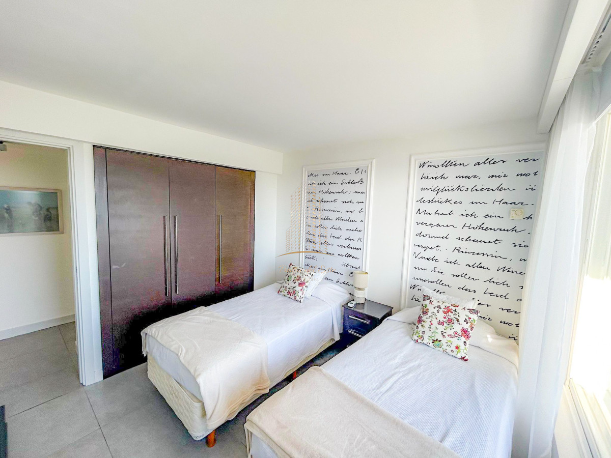 Apartamento ID.671 - Venta de apartamento en Punta del Este.