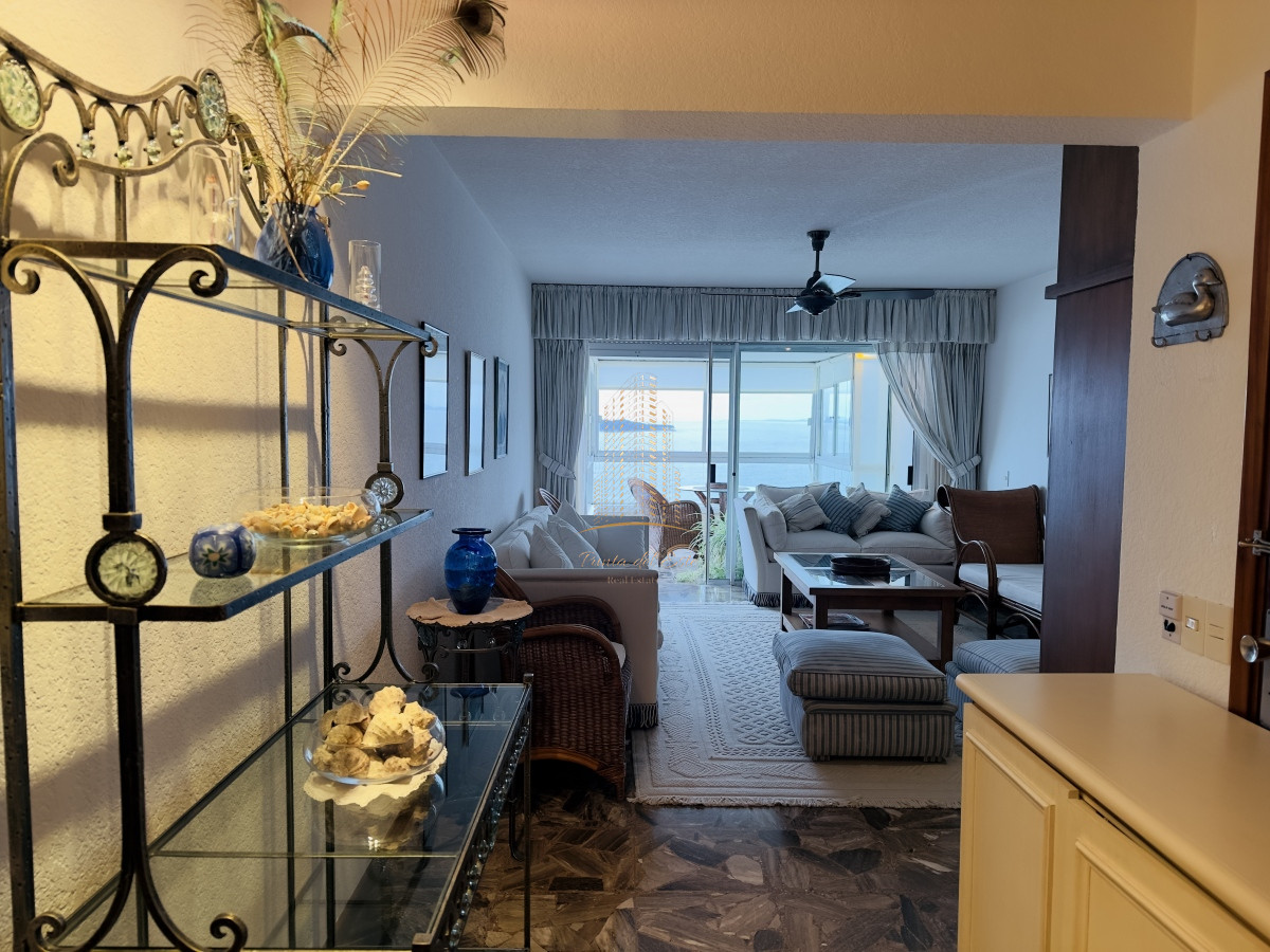Apartamento ID.533 - Apartamento en alquiler, frente al mar en Punta del Este, mansa