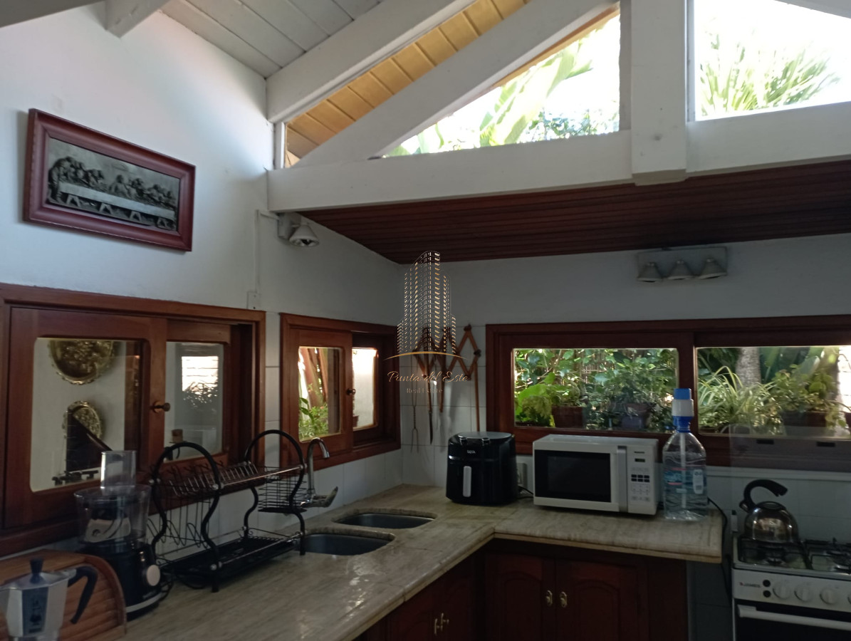 Casa ID.1021 - Casa en venta Impecable estado