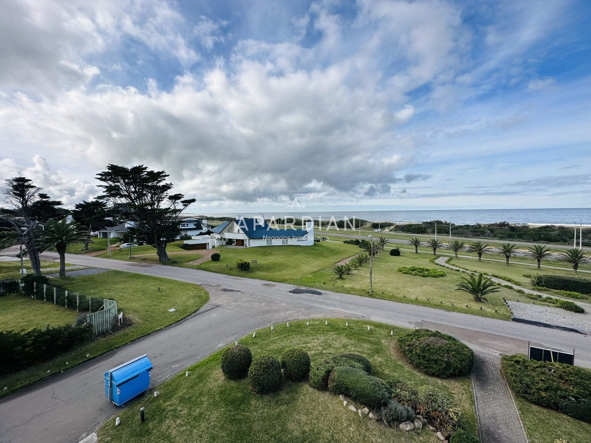 Apartamento ID.21097798 - Venta  de apartamento de 4 dormitorios en Punta de Este
