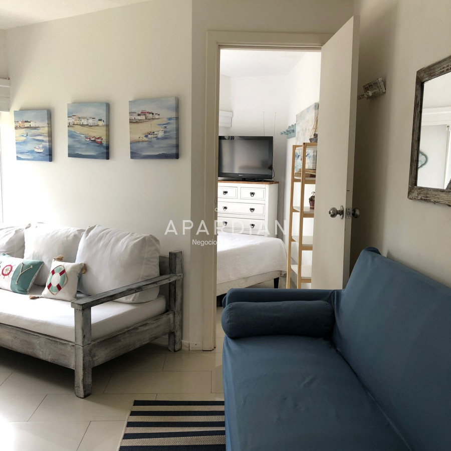 Apartamento ID.21096941 -  Apartamento en venta de un dormitorio y gran playroom en Punta del Este