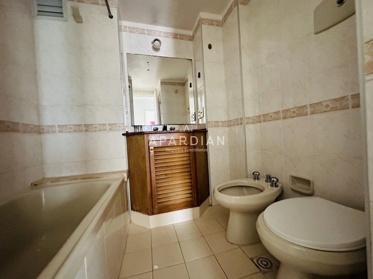 Apartamento ID.21097052 - Alquiler y venta de apartamento de 1 dormitorio y medio en Punta del Este