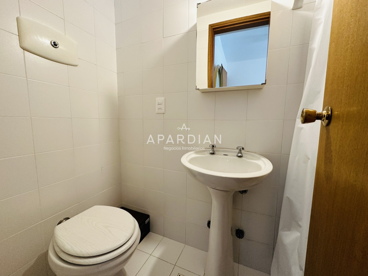 Apartamento ID.21097798 - Venta  de apartamento de 4 dormitorios en Punta de Este
