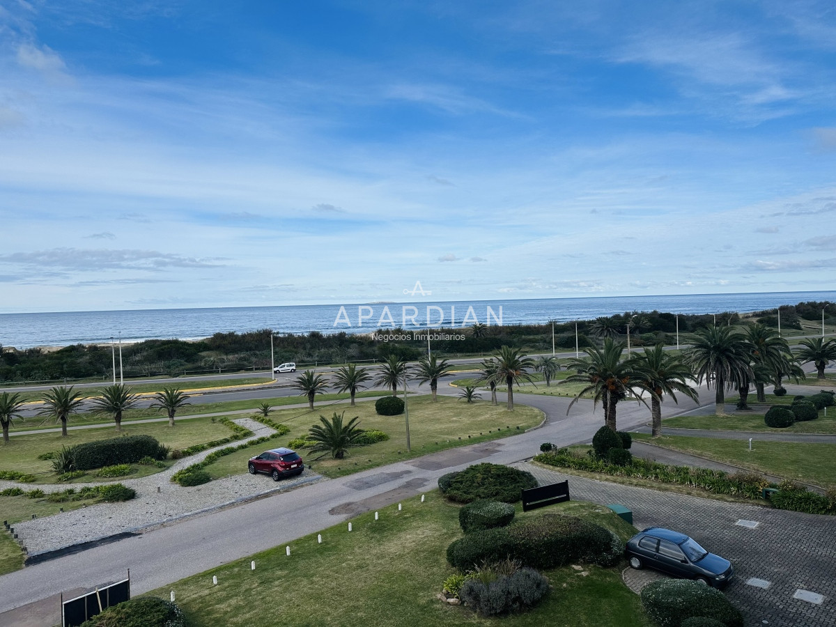 Apartamento ID.21097798 - Venta  de apartamento de 4 dormitorios en Punta de Este